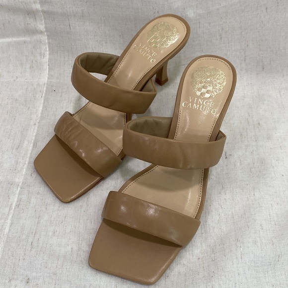 Vince Camuto Heels - Picture 2 of 4